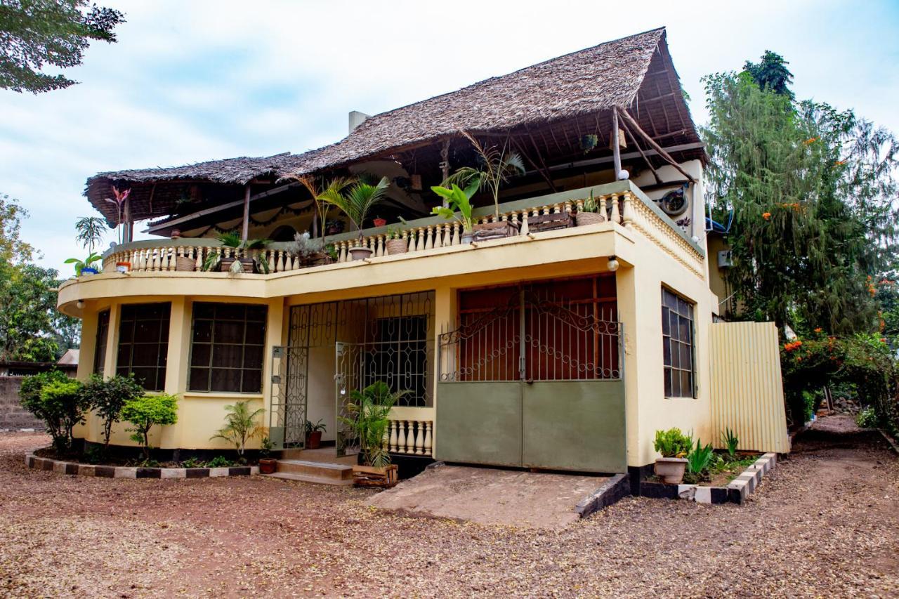 The Secret Garden Hotel 莫希 外观 照片